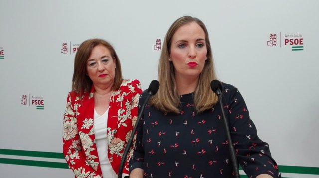 Elena Ruiz interviene junto a Soledad Pérez en la sede del PSOE de Córdoba