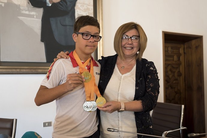 Guillermo Gracia junto a Rosario Cordero