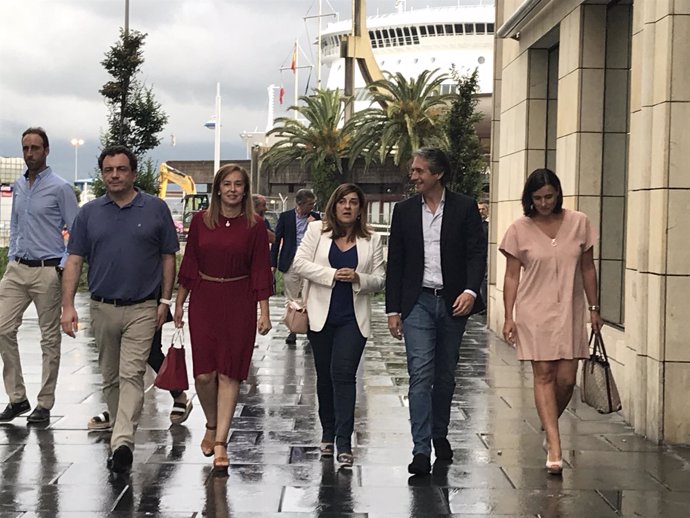 ÍÑIGO DE LA SERNA EN SANTANDER EN LA CAMPAÑA A FAVOR DE SORAYA