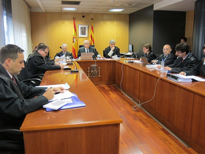   Vista En El TSJC Sobre La Regulació Barcelonina De les VTC