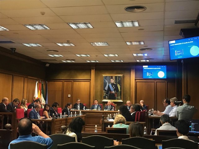 En el pleno de este viernes, se ha vuelto a utilizar el sistema digital de votos