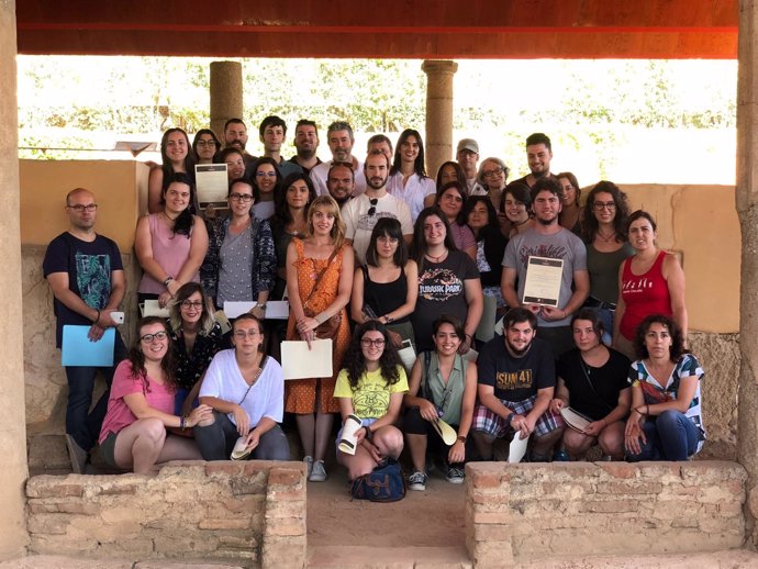 Foto de familia del curso de arqueología en Mérida