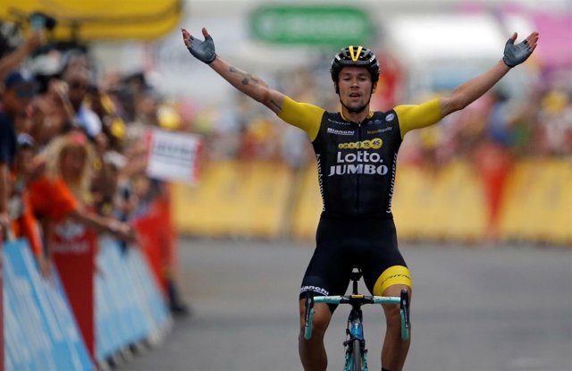 Roglic celebra su victoria en el Tour