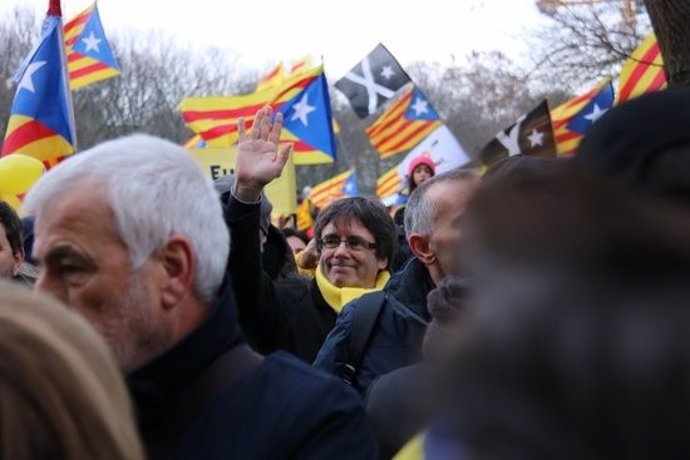 Puigdemont en la manifestación independentista en Bruselas