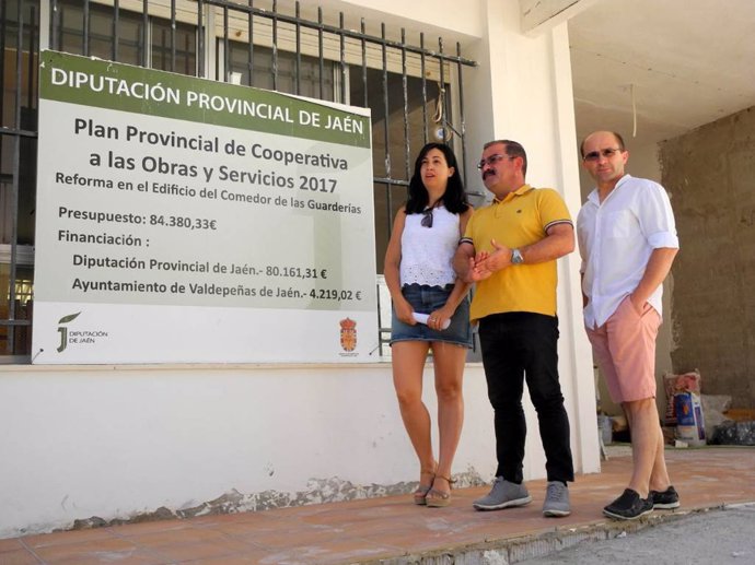 Visita de la Diputación de Jaén a obras en Valdepeñas de Jaén