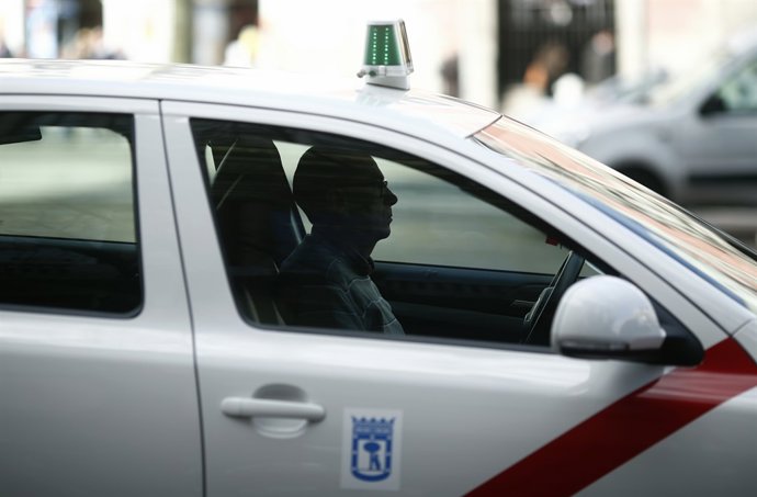 Trànsit, circulació, cotxe, cotxes, taxi, taxis