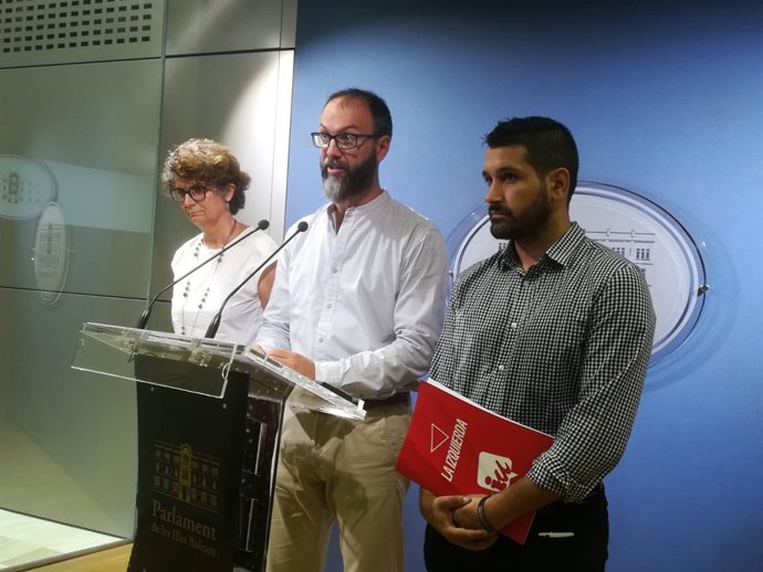 Agustina Vilaret y Miquel Gallardo (MÉS) y Juanjo Martínez (EUIB)