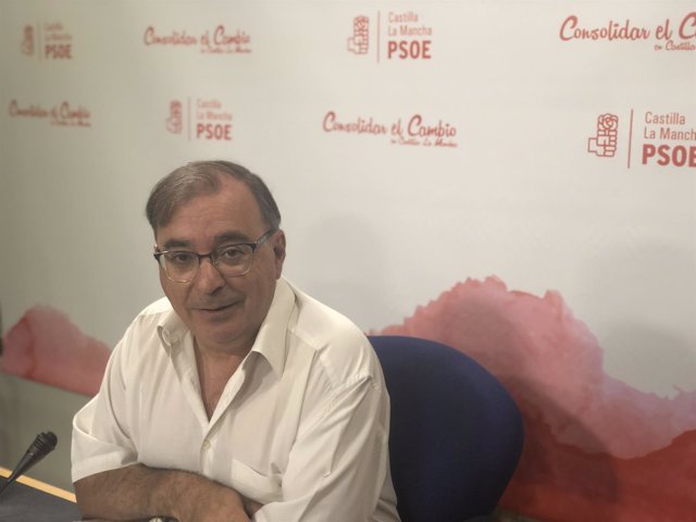 Diputado PSOE, Fernando Mora
