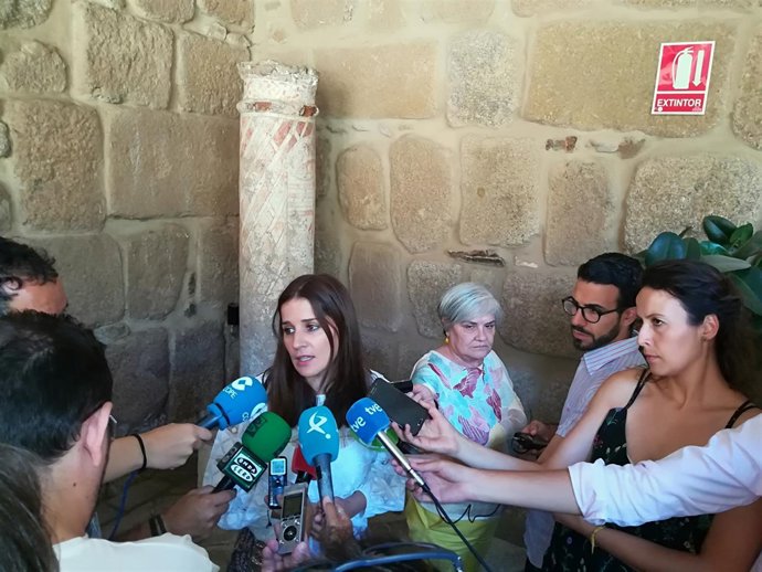 Gil Rosiña en declaraciones a los medios sobre el paso de Navarro a Enresa