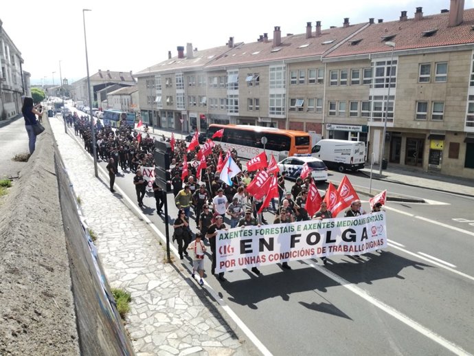 Agentes forestales y medioambientales se manifiestan en Santiago el 26 de julio