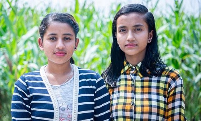 Sabina y Sarita, jóvenes activistas contra el tráfico de personas en Nepal