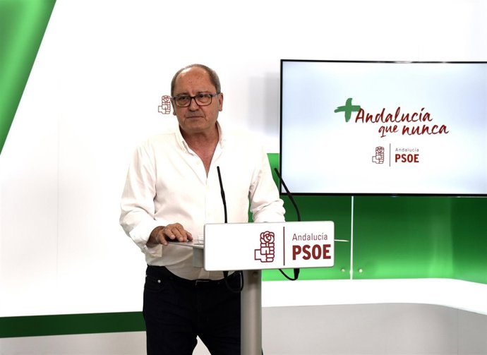 Secretario de Organización del PSOE-A, Juan Cornejo.