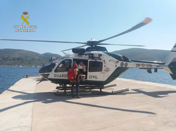 Helicóptero de la Guardia Civil en Cabrera 