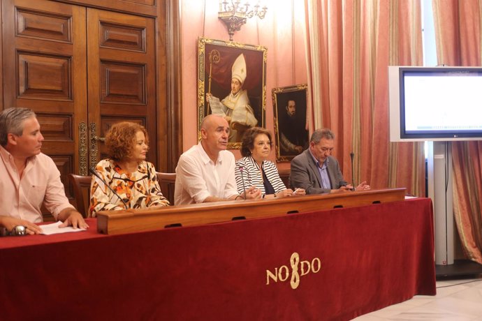 [Sevilla] Nota De Prensa Y Foto Plan Inversiones En Barrios Y En Patrimonio