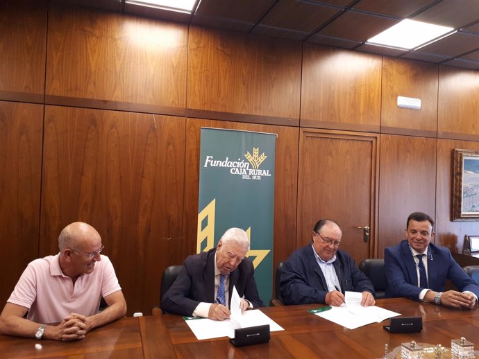 Acuerdo entre la Fundación Caja Rural del Sur y Banco de Alimentos. 