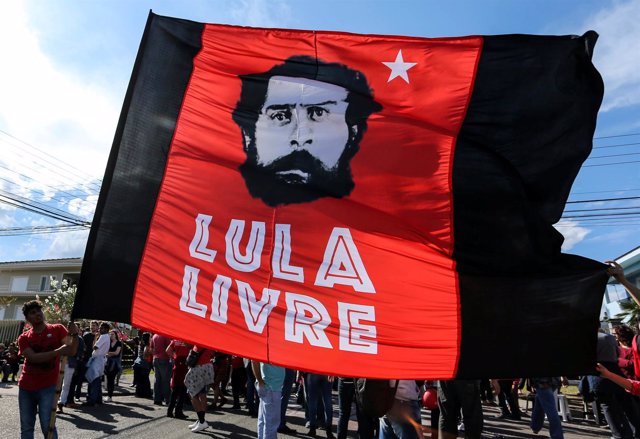 Concentración en apoyo a Lula