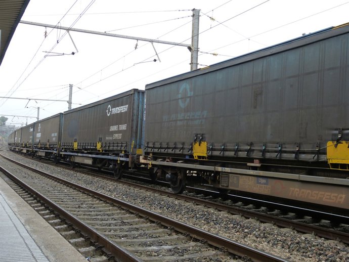 Tren de mercaderies