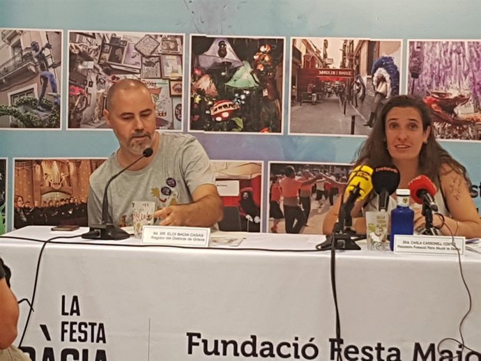 Eloi Badia y Carla Carbonell