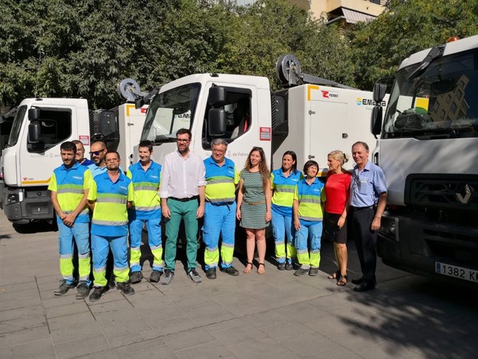 Emaya presenta tres camiones cisterna