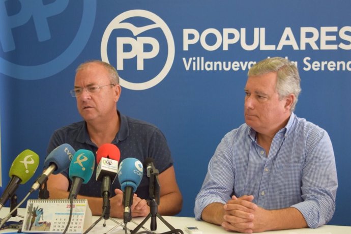 Monago y Manuel Lozano en rueda de prensa este martes en Villanueva de la Serena