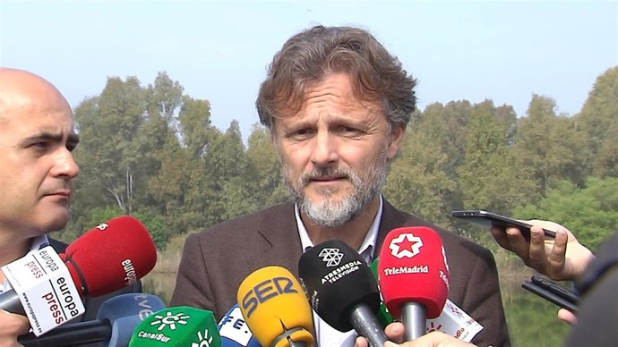 José Fiscal en una visita al Corredor Verde del Guadiamar