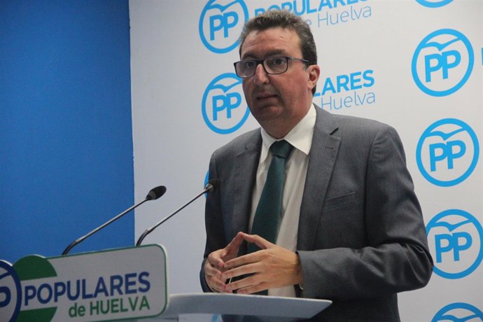 El presidente del PP de Huelva, Manuel Andrés González