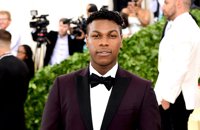 John Boyega revela el nuevo look de Finn en Star Wars IX