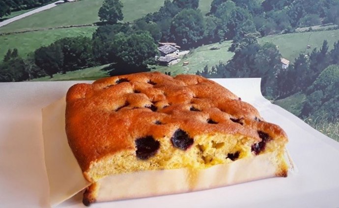 Sobao con arándanos 