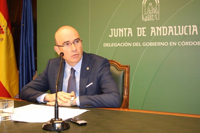 Manuel Carmona en la rueda de prensa