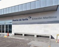 El puerto de Tarifa (Cádiz) se encuentra cerrado por el temporal de levante