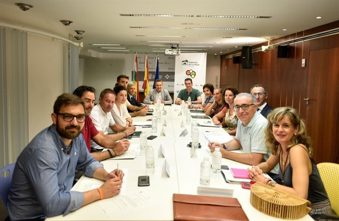 Participantes en la reunión de la Comisión Intersectorial.