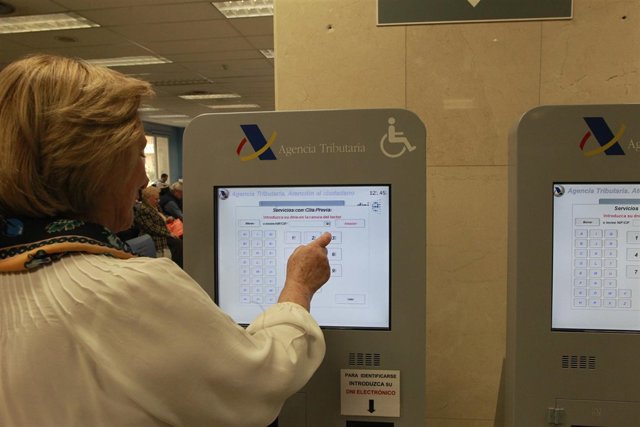 Hacienda, Agencia Tributaria, AEAT, declaración de la Renta, contribuyente