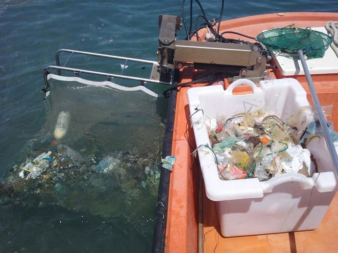 Residuos recogidos por barcos en las aguas de la  costa del sol occidental,