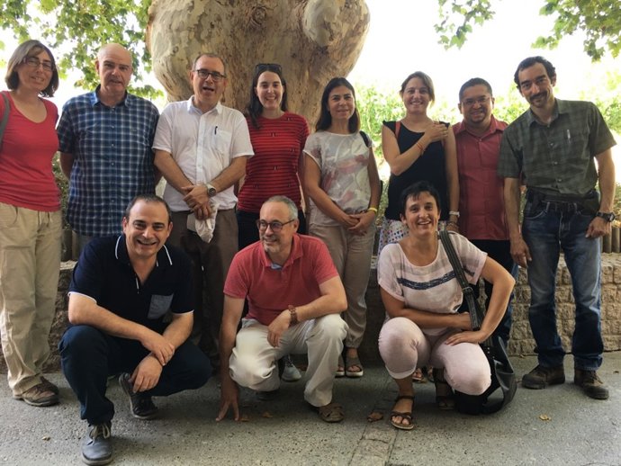 Técnicos de Afrucat con los inspectores mexicanos que han visitado centrales