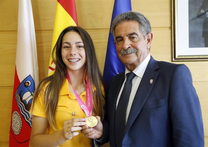 Gobierno De Cantabria  El Presidente De Cantabria, Miguel Ángel Revilla, Recibe 