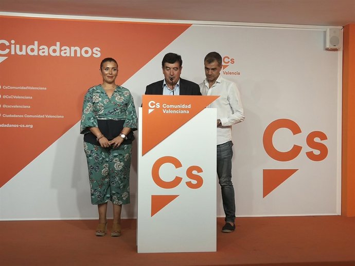 Mari Carmen Sánchez, Fernando Giner y Toni Cantó de Cs