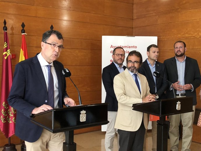 EL ALCALDE BALLESTA Y EL CONSEJERO PEDRO RIVERA