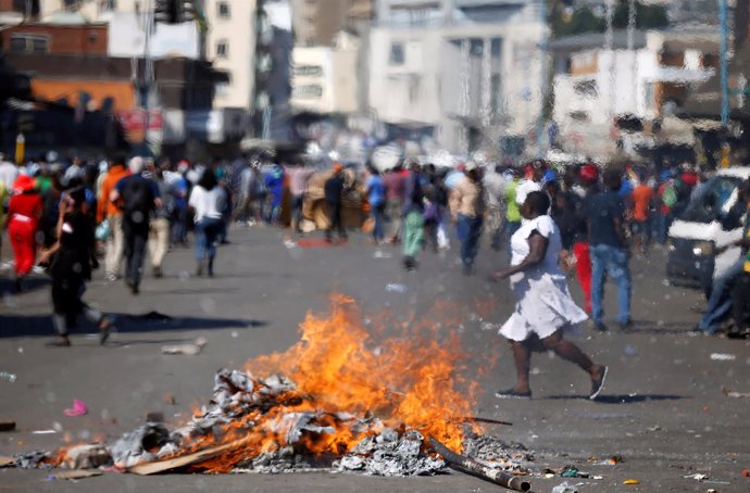 Protestas de la oposición en las calles de Harare