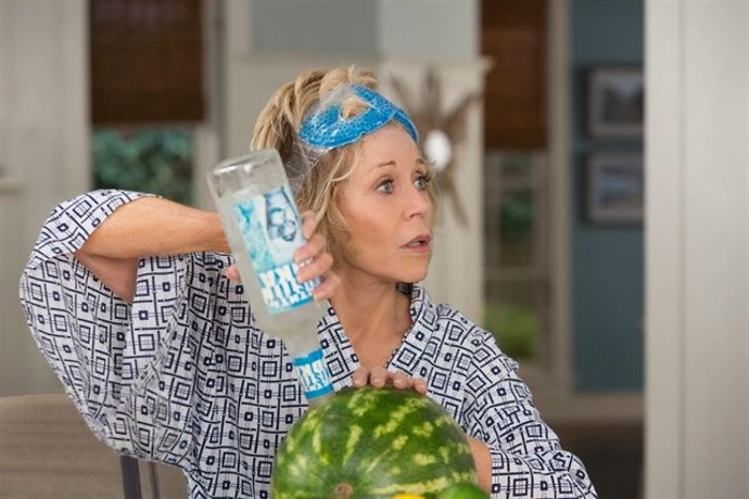 FOTOGRAMA GRACE AND FRANKIE