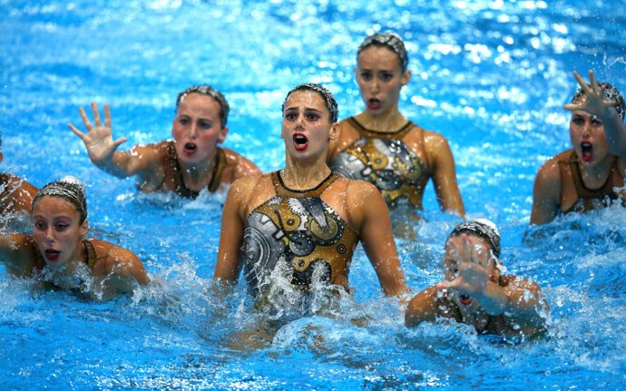 Equipo español natación sincronizada en el Europeo