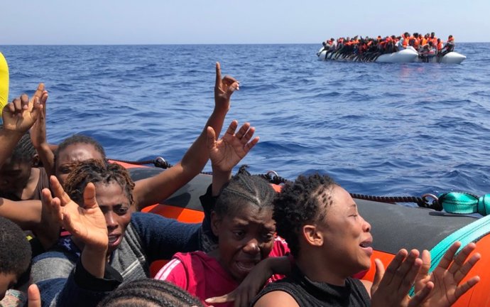 Rescat de migrants al Mediterrani