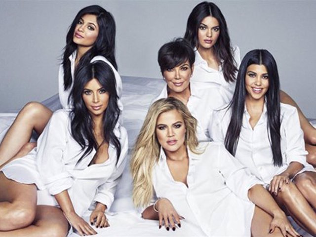 KEEPING UP WITH THE KARDASHIAN