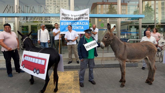 Protesta del Ayuntamiento de Oleiros ante la Xunta
