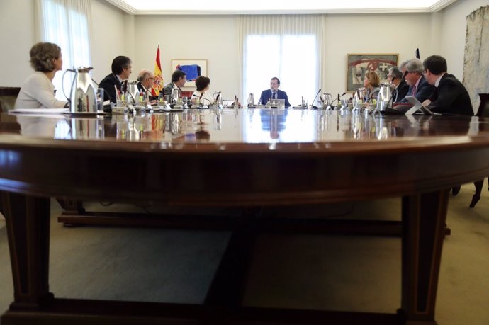 Rajoy preside el Consejo de Ministros extraordionario