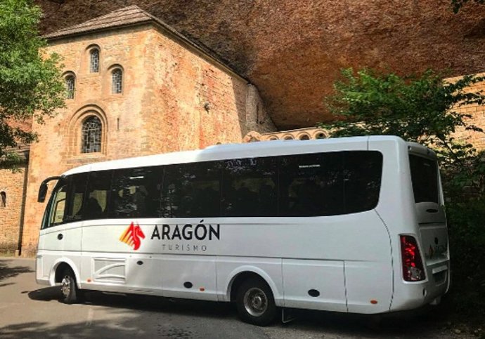 Nuevo autobús de Turismo Aragón para el Monasterio de San Juan de la Peña