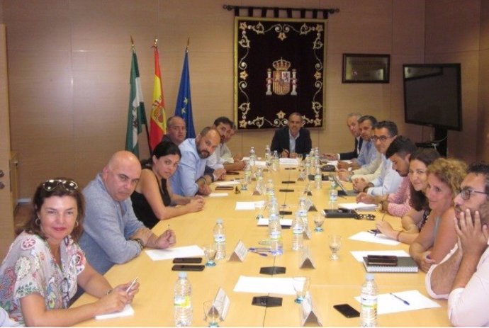 Reunión entre Ayuntamientos, Diputación, Junta y Subedelegación por Inmigración