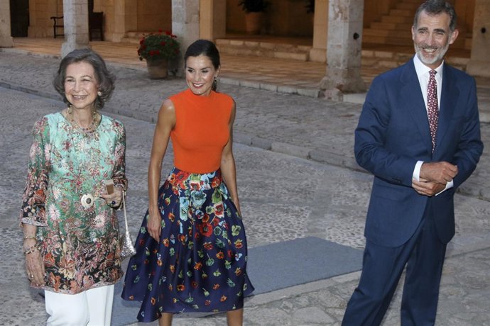 Doña sofía, letizia y don felipe