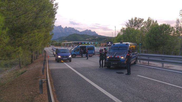 Mossos control atemptats Barcelona i Cambrils (ARXIU)