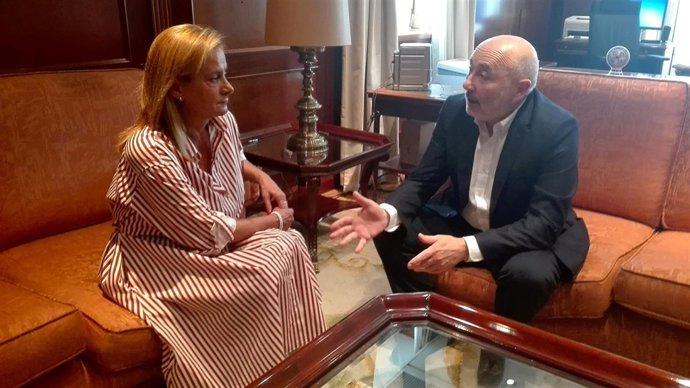 Reunion delegado del Gobierno y presidenta Diputación Pontevedra