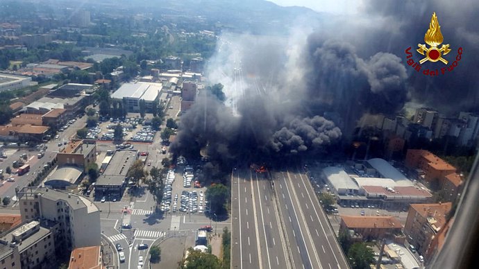 Explosión de un camión cisterna a las afueras de Bolonia